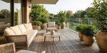 Balkon und Terrasse auf Vordermann bringen: Materialien, Pflege und Kosten
